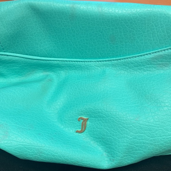 Juicy Couture Traveler Flap Crossbody Bag - Picture 10 of 10